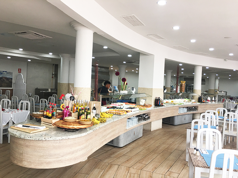 Hotel HL Paradise Island: Buffets Y Show Cookings Con La Máxima Higiene Y Presentación Para Su Servicio Todo Incluido